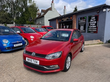 Used Volkswagen Polo 2015 for sale - 78503453: Photo