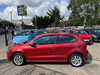 Used Volkswagen Polo 2015 for sale - 78503453: Photo