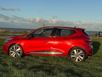 Used Renault Clio 2013 for sale - 76897228: Photo