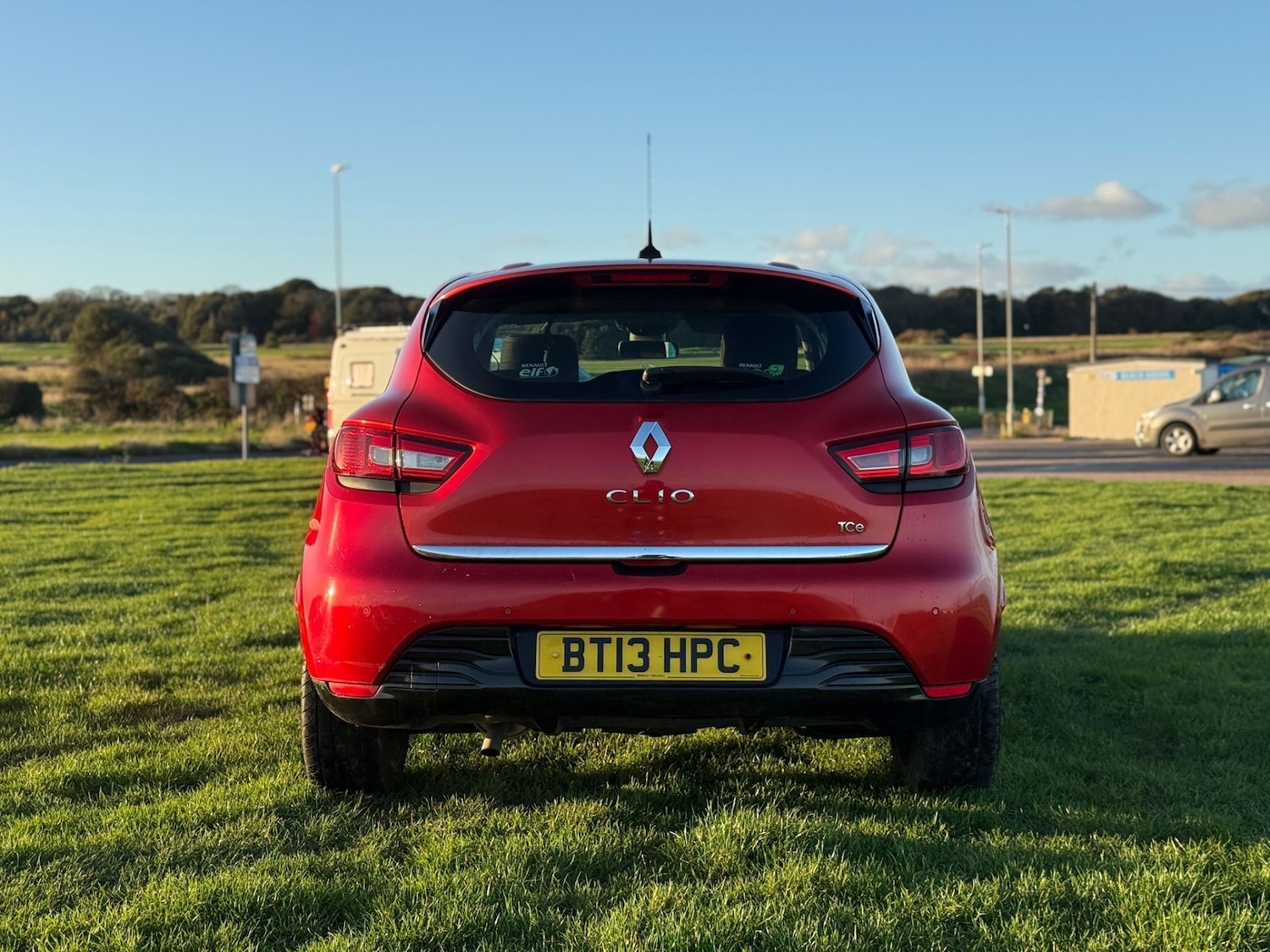 Used Renault Clio 2013 for sale - 76897228: Photo 4