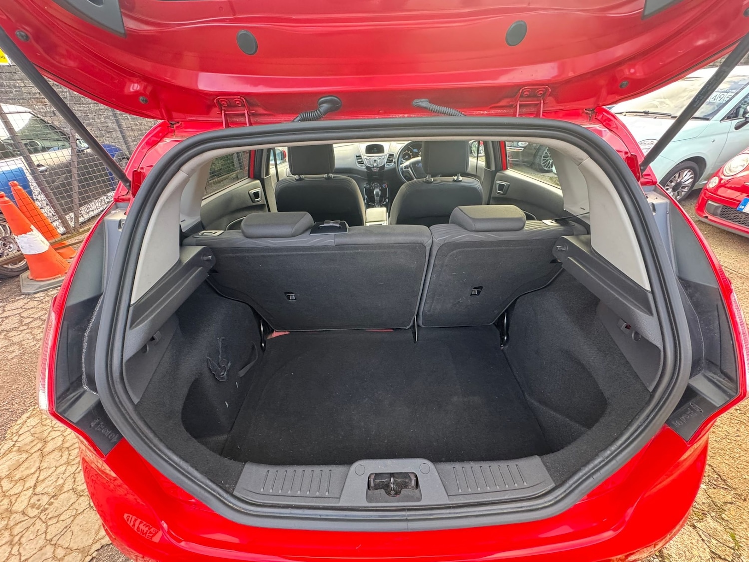 Used Ford Fiesta 2014 for sale - 77729134: Photo 9