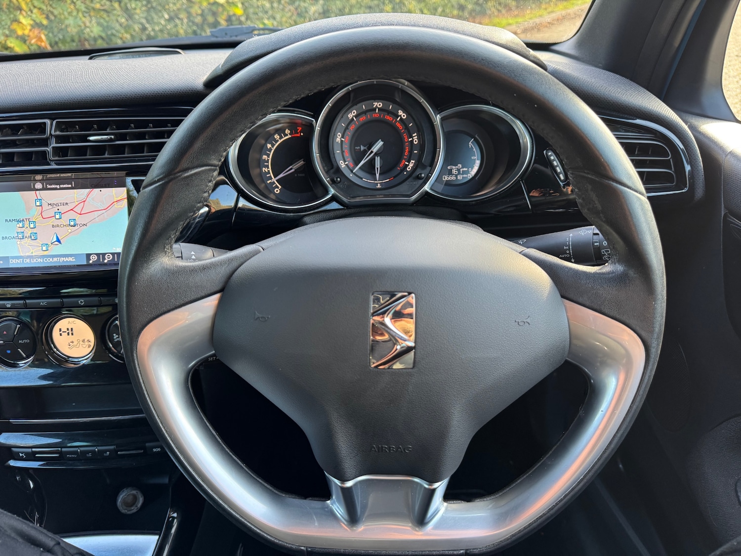 Used DS Automobiles DS 3 2015 for sale - 77065849: Photo 13