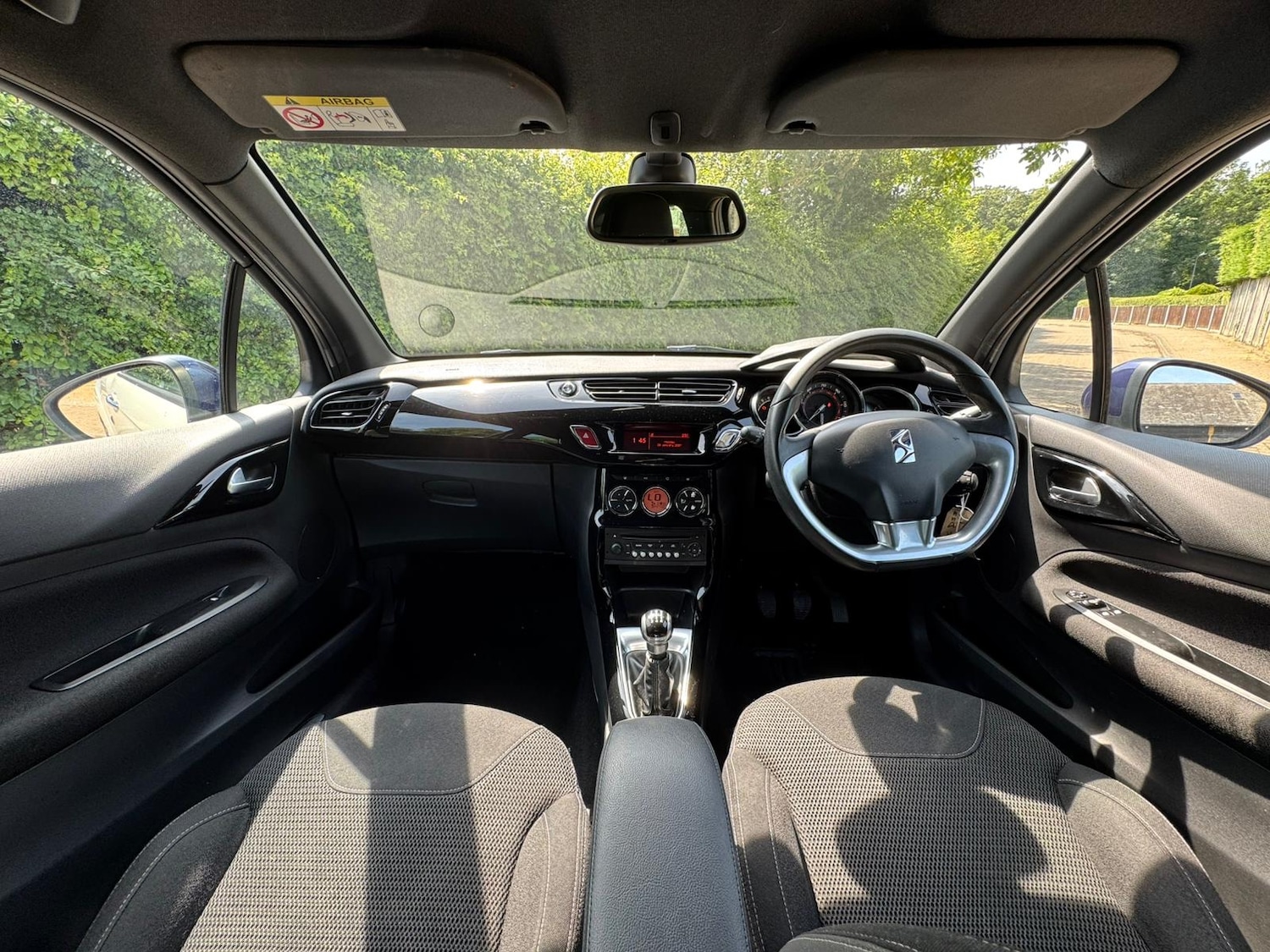 Used Citroen DS3 2015 for sale - 76859875: Photo 11