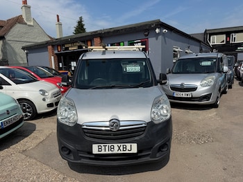 Used Vauxhall Combo 2018 for sale - 79445571: Photo
