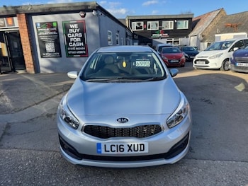 Used Kia Ceed 2016 for sale - 78240578: Photo