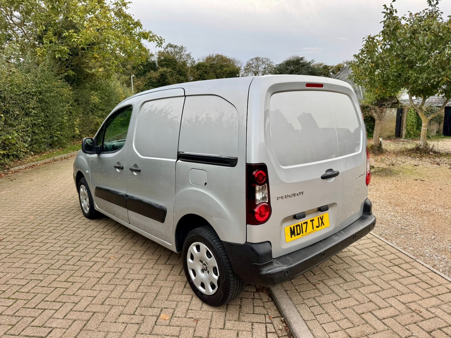 Used Peugeot Partner 2017 for sale - 77340605: Photo 8