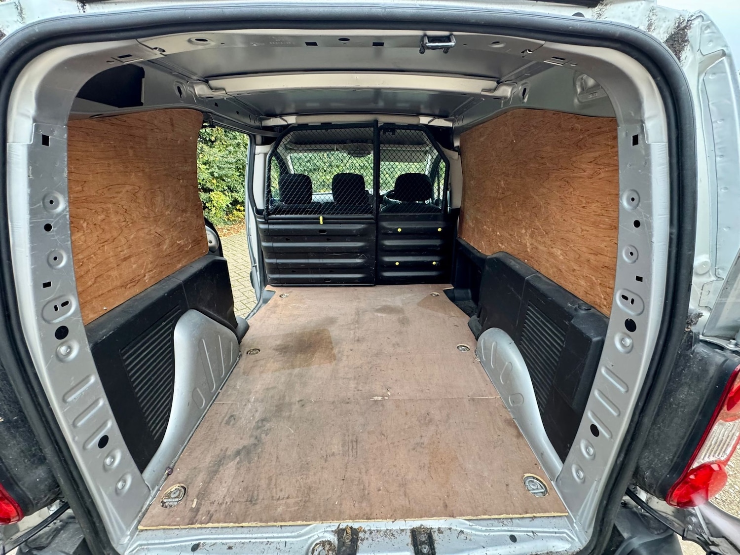 Used Peugeot Partner 2017 for sale - 77340605: Photo 9