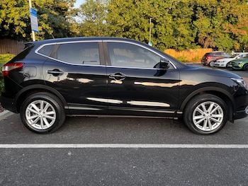 Used Nissan Qashqai 2014 for sale - 76178924: Photo 2