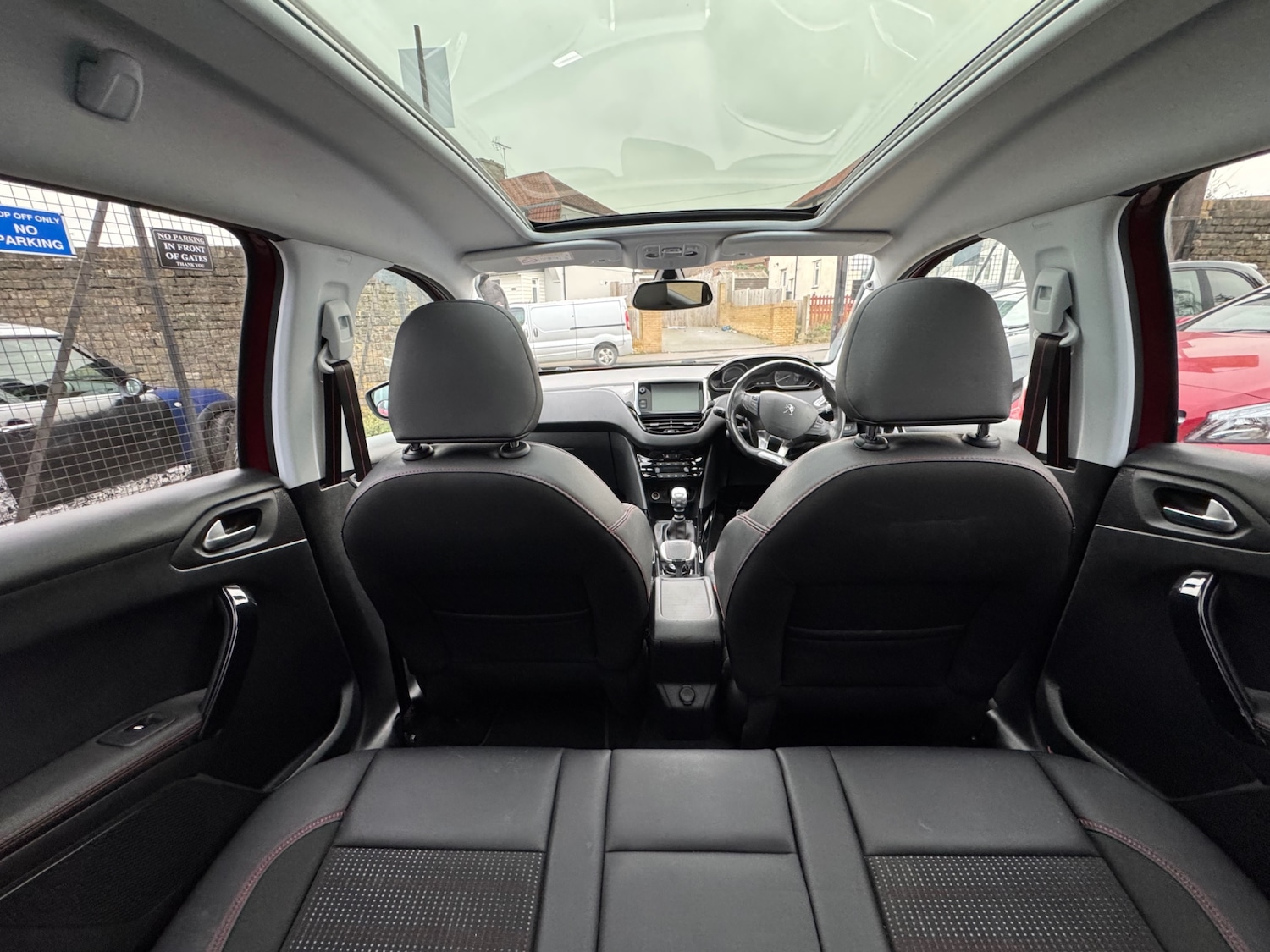 Used Peugeot 2008 2017 for sale - 76946954: Photo 10