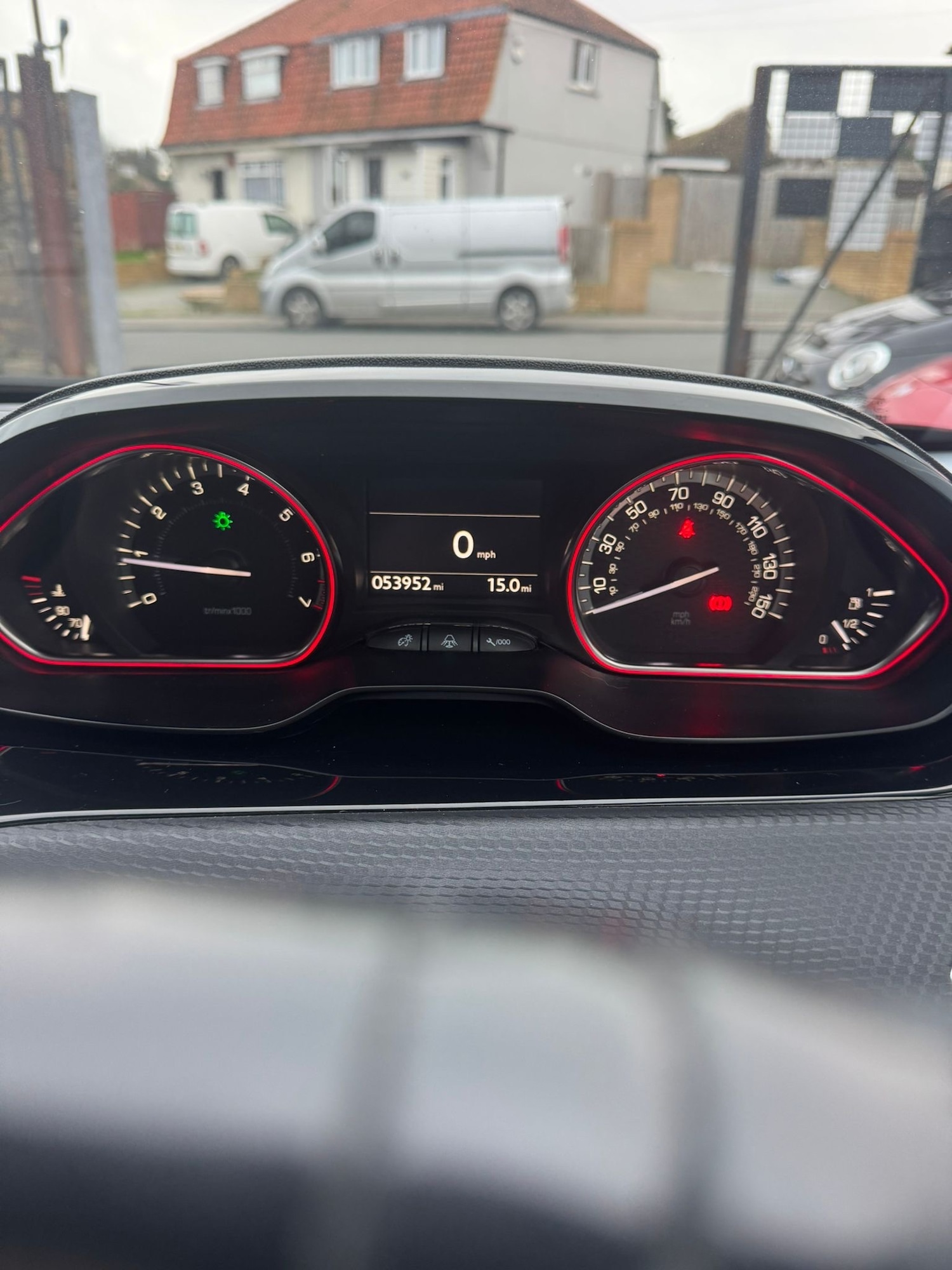 Used Peugeot 2008 2017 for sale - 76946954: Photo 18