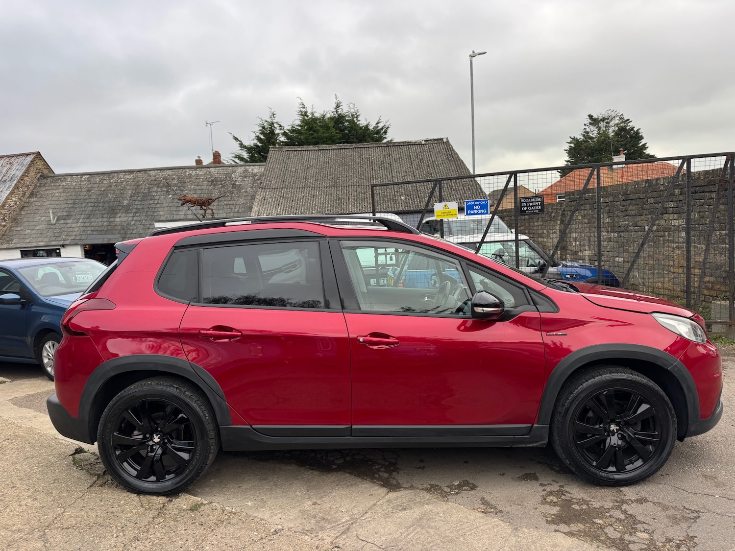 Used Peugeot 2008 2017 for sale - 76946954: Photo 5