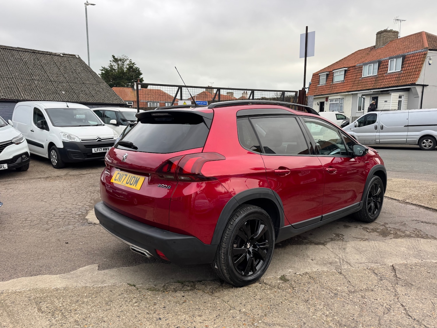 Used Peugeot 2008 2017 for sale - 76946954: Photo 6