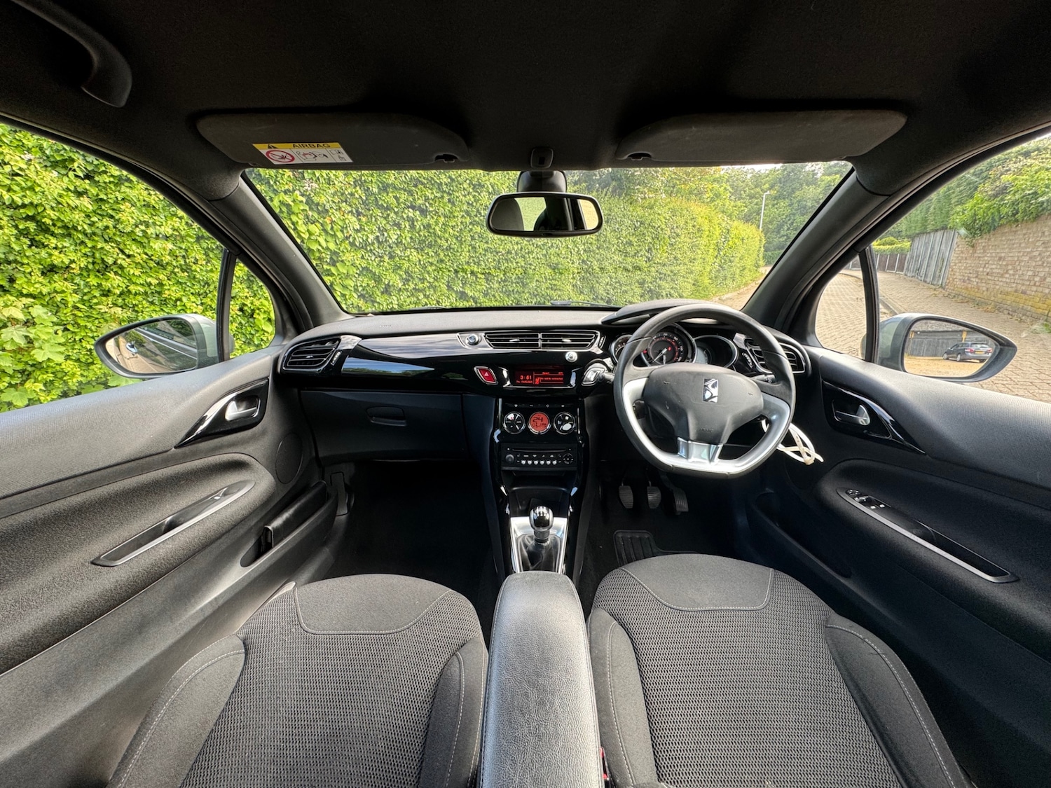 Used Citroen DS3 2015 for sale - 76374249: Photo 9