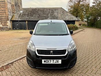 Used Peugeot Partner 2017 for sale - 77084339: Photo