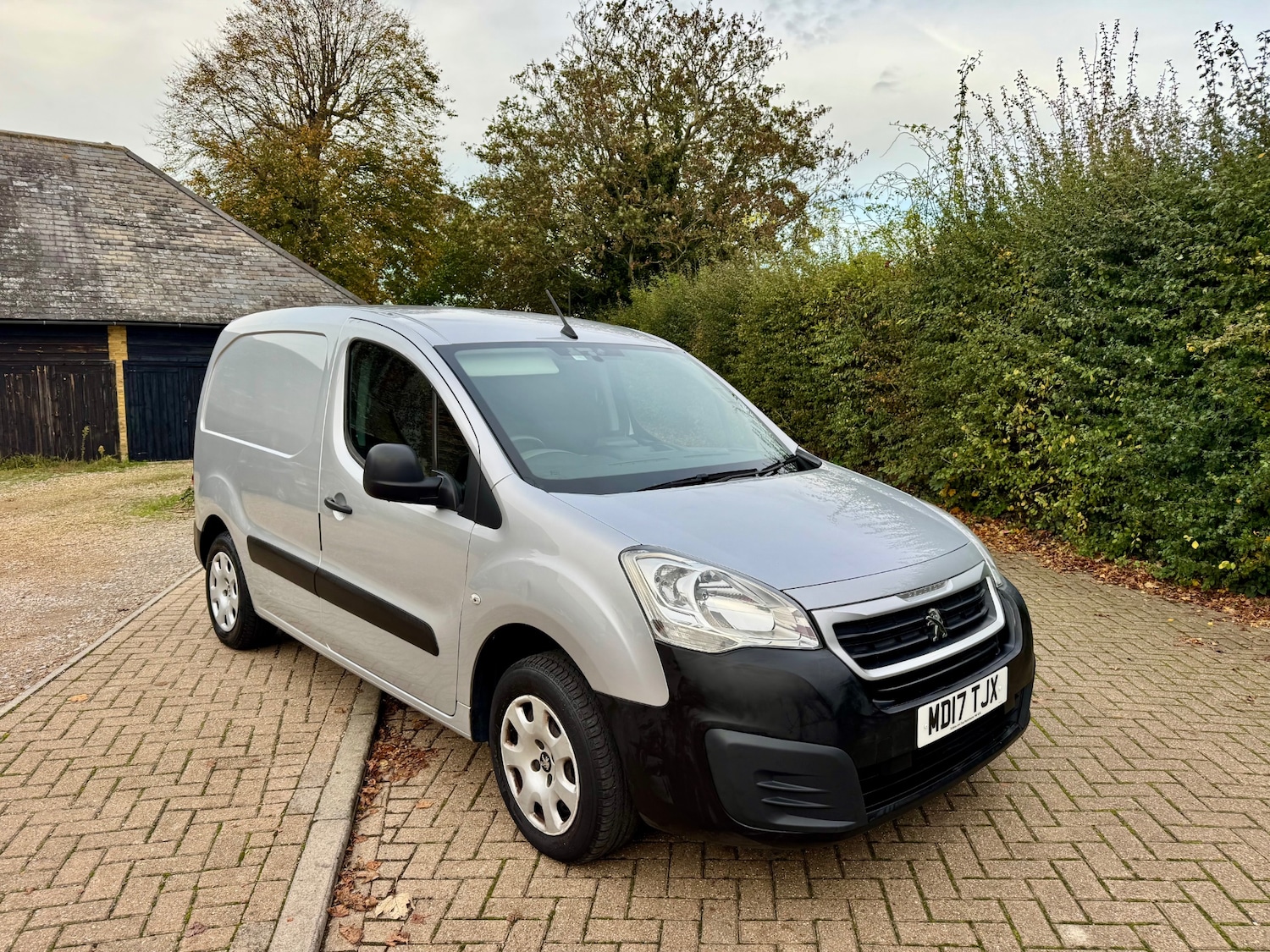 Used Peugeot Partner 2017 for sale - 77084339: Photo 4