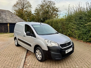 Used Peugeot Partner 2017 for sale - 77084339: Photo