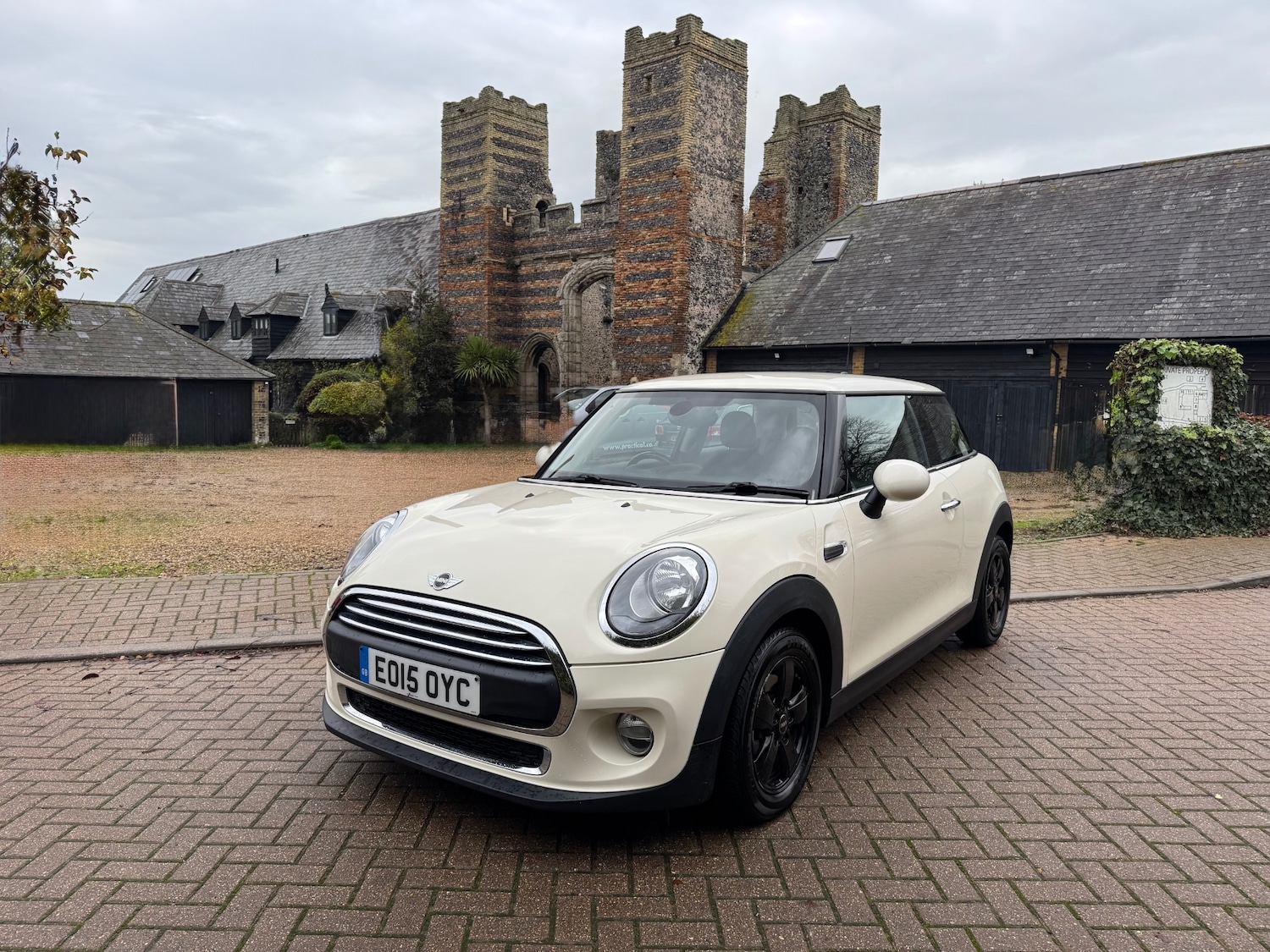 Used MINI Hatch 2015 for sale - 76580486: Photo 1