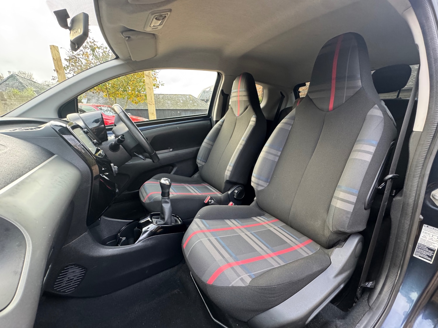 Used Peugeot 108 2015 for sale - 76578438: Photo 11