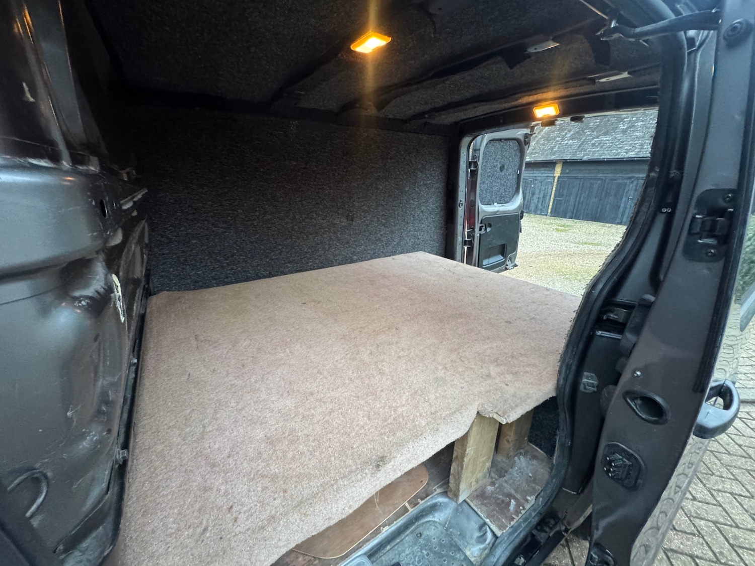 Used Vauxhall Vivaro 2015 for sale - 76882068: Photo 8