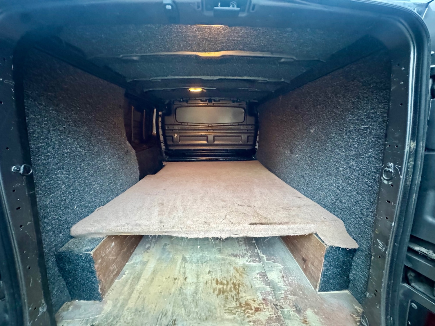 Used Vauxhall Vivaro 2015 for sale - 76882068: Photo 9