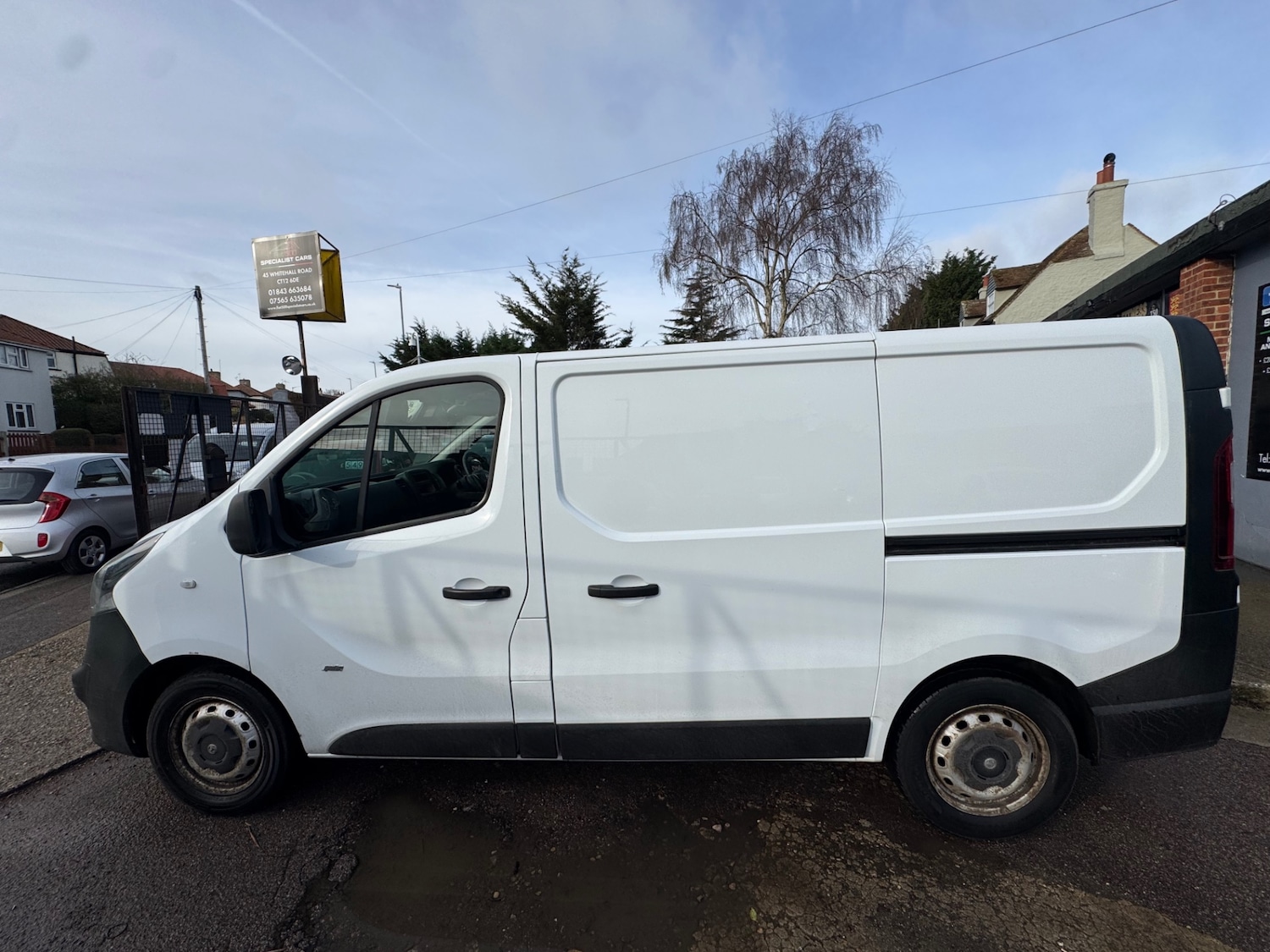 Used Vauxhall Vivaro 2016 for sale - 77628838: Photo 2