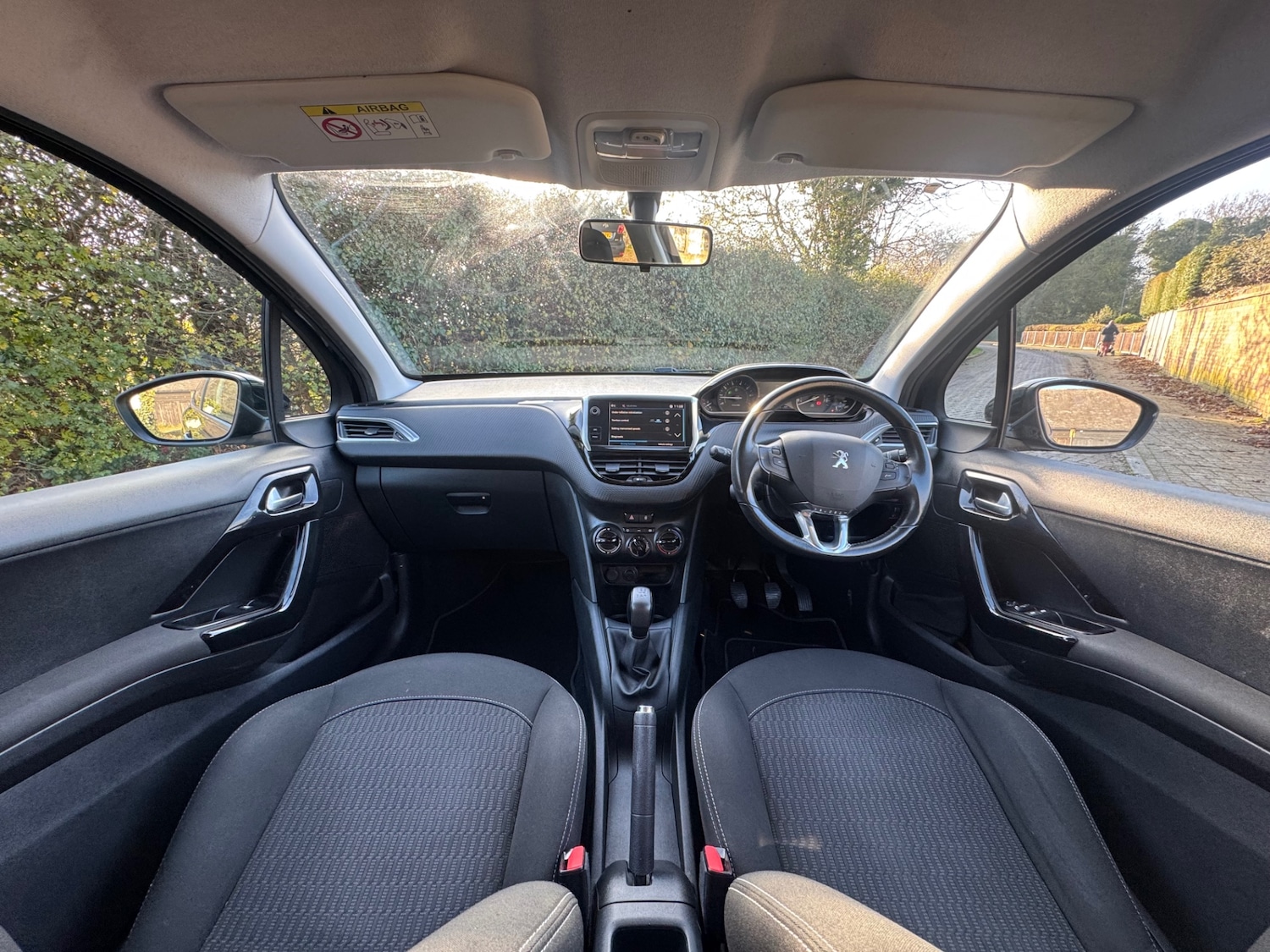 Used Peugeot 208 2017 for sale - 77319927: Photo 11