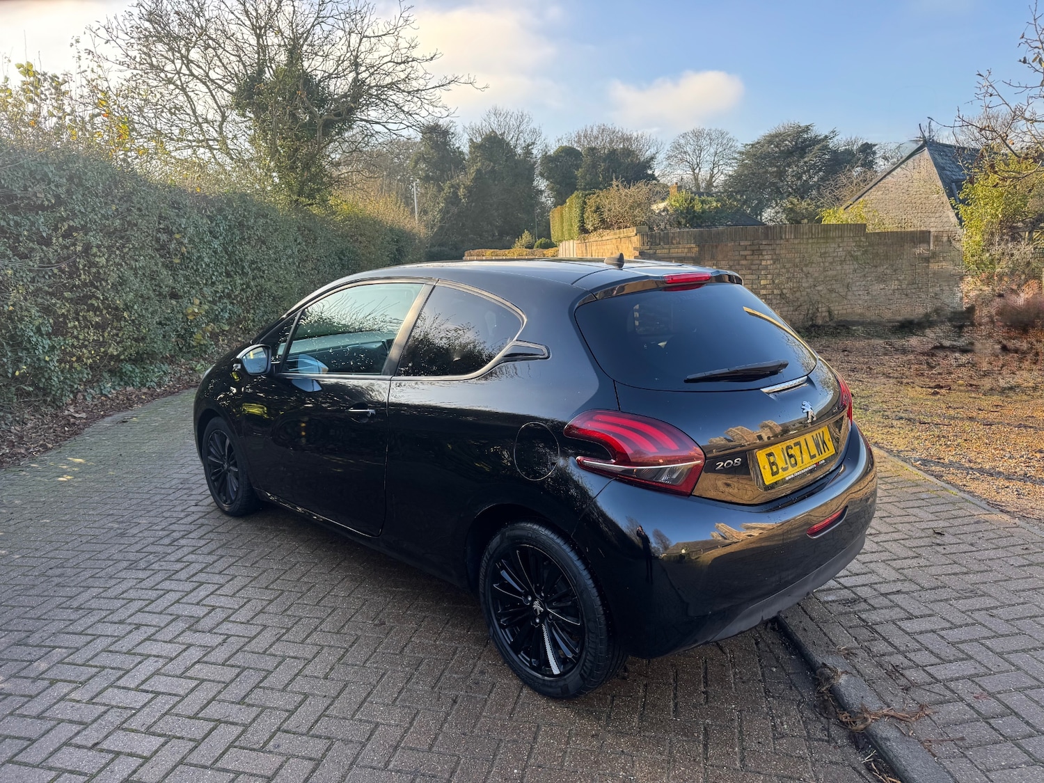 Used Peugeot 208 2017 for sale - 77319927: Photo 3