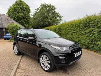 Used Land Rover Discovery Sport 2018 for sale - 75304311: Photo