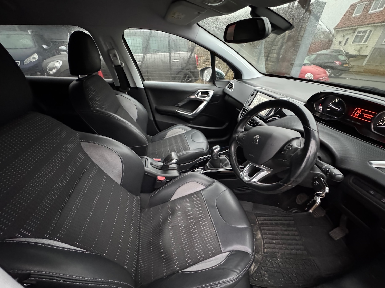 Used Peugeot 2008 2016 for sale - 77694577: Photo 10