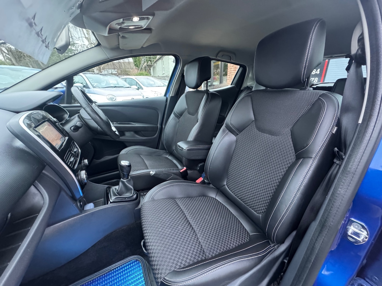 Used Renault Clio 2017 for sale - 77504141: Photo 12