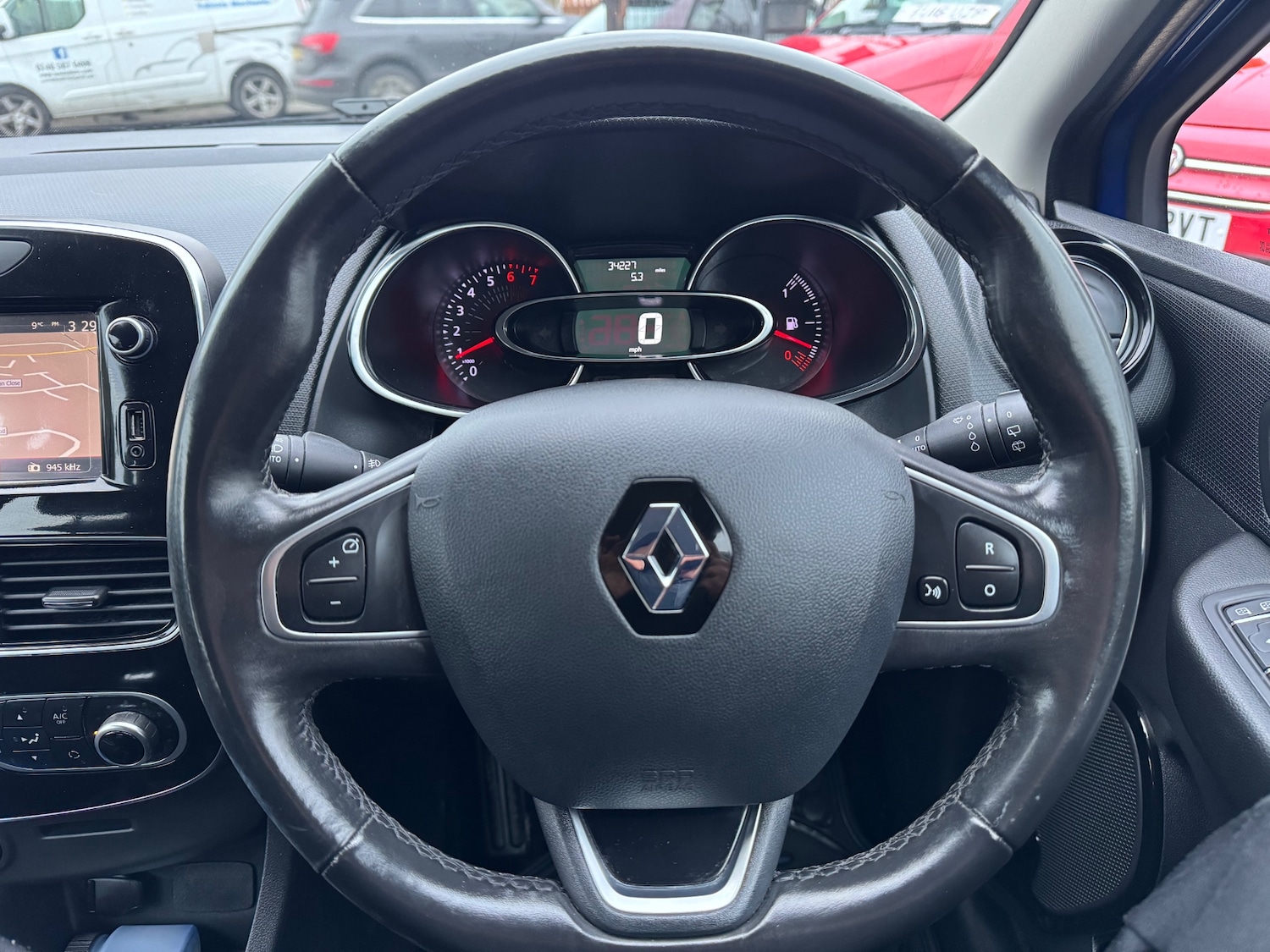 Used Renault Clio 2017 for sale - 77504141: Photo 15