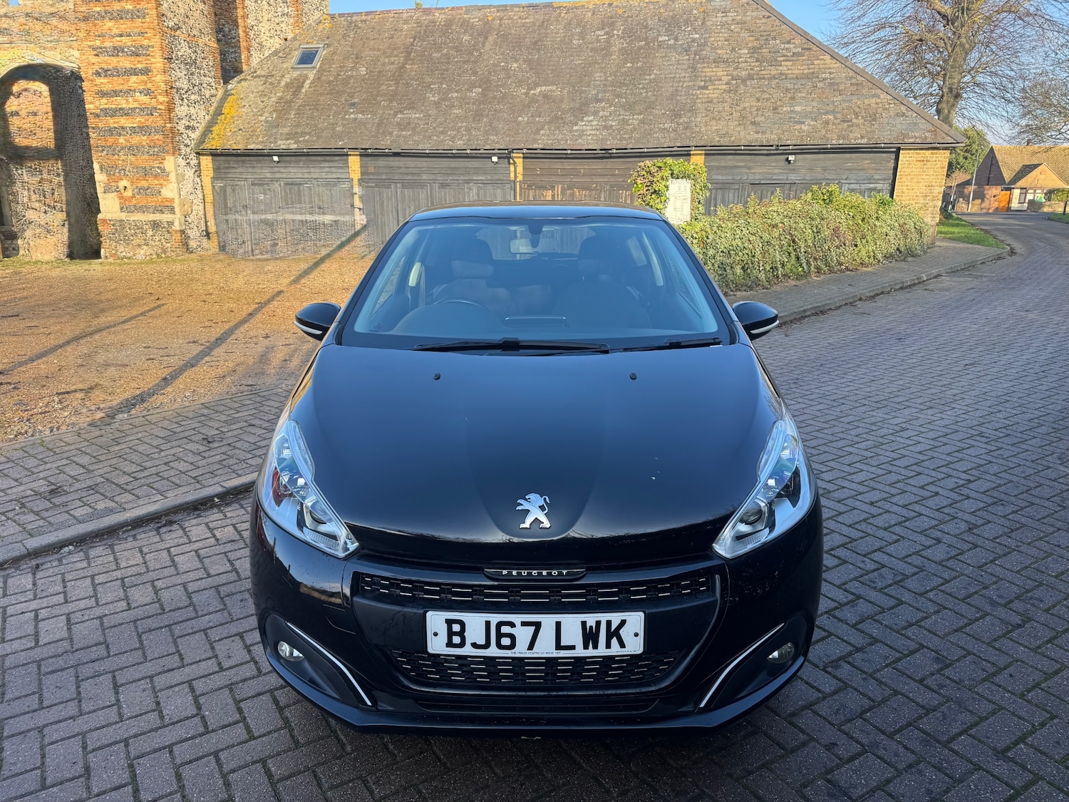 Used Peugeot 208 2017 for sale - 76758983: Photo 3