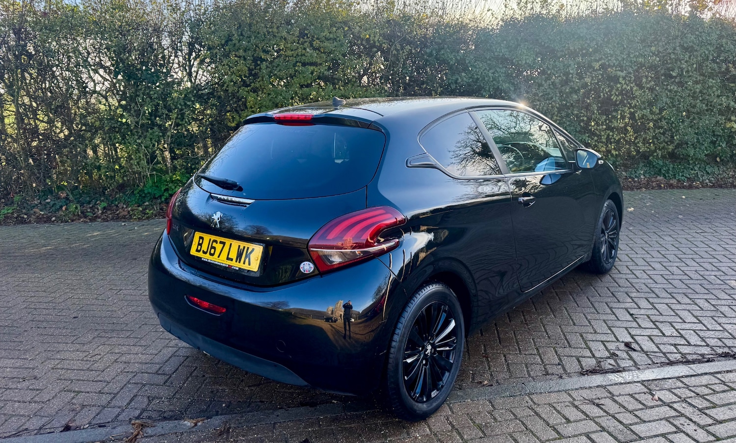 Used Peugeot 208 2017 for sale - 76758983: Photo 6