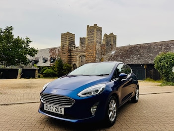 2017 (67) - 1.0 EcoBoost Zetec 3dr