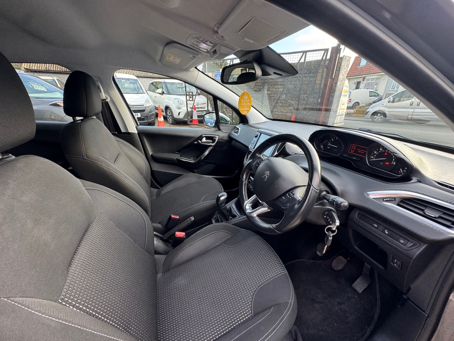 Used Peugeot 208 2018 for sale - 76984275: Photo 12