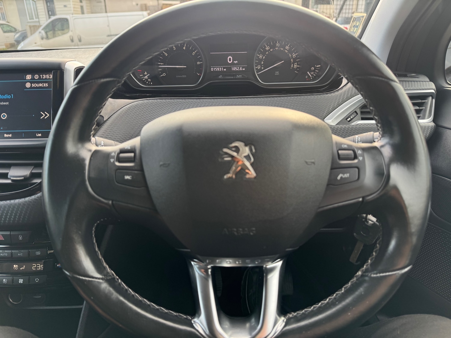 Used Peugeot 208 2018 for sale - 76984275: Photo 15