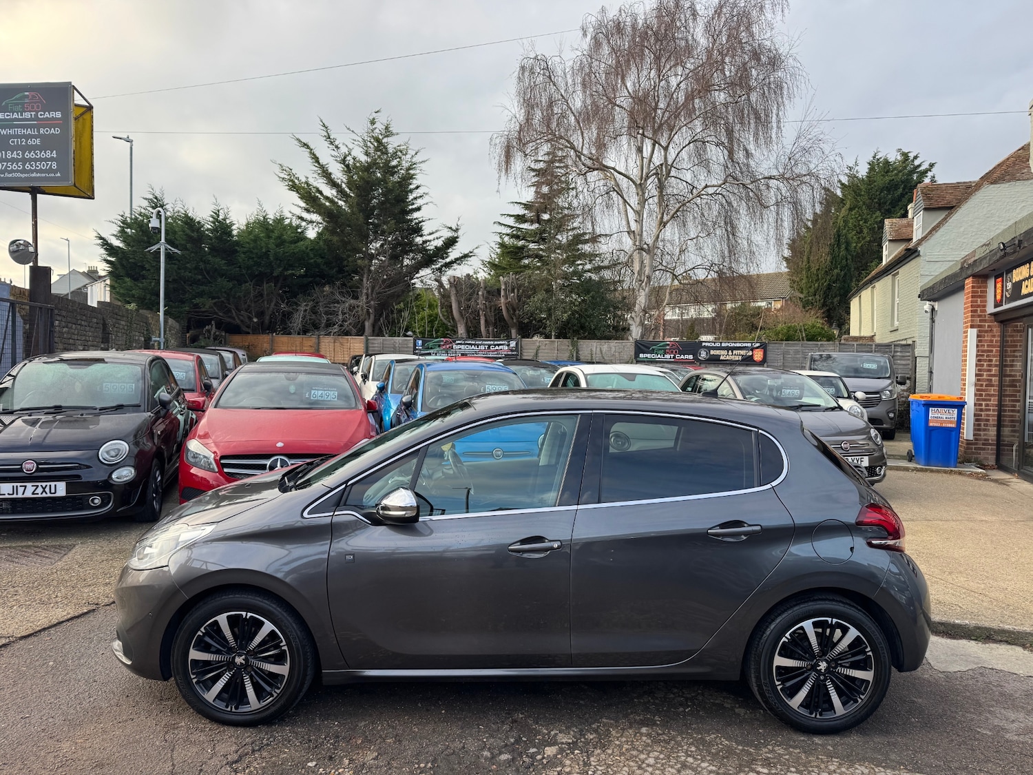 Used Peugeot 208 2018 for sale - 76984275: Photo 2