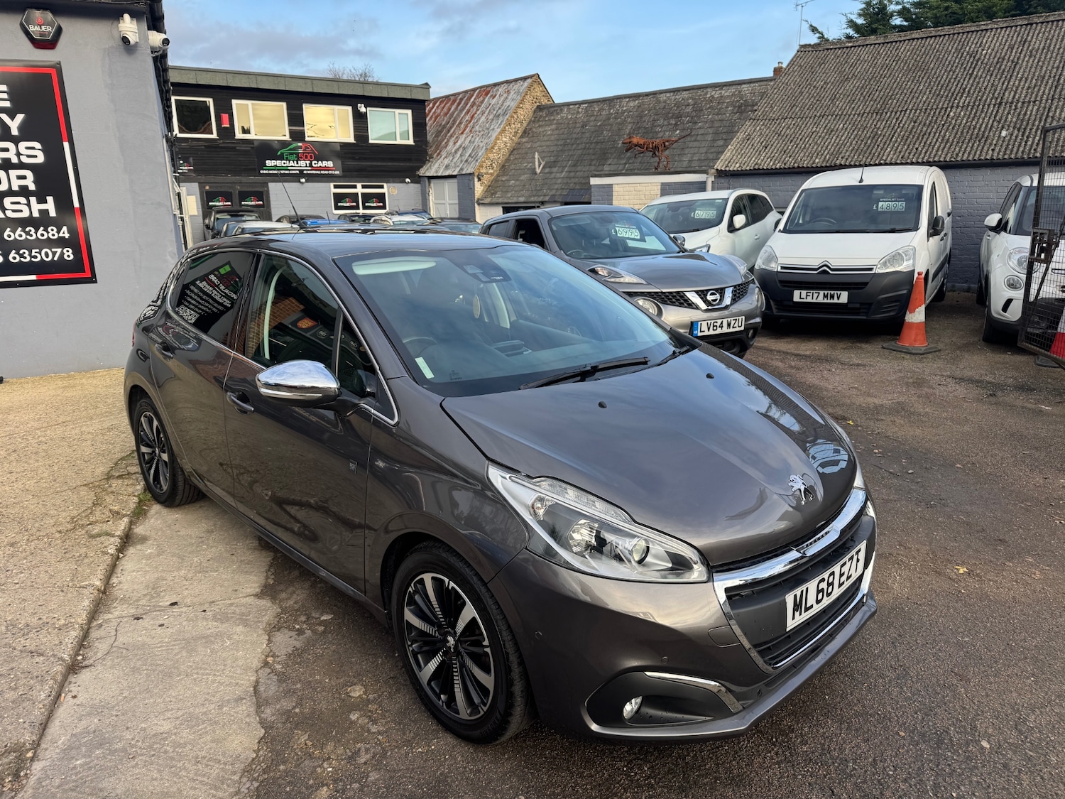 Used Peugeot 208 2018 for sale - 76984275: Photo 4