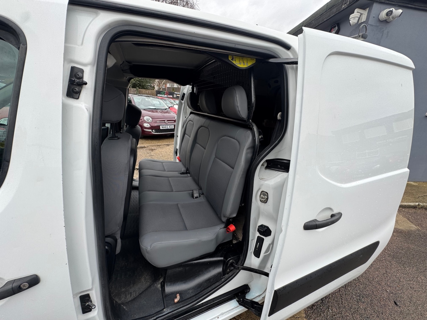 Used Peugeot Partner 2015 for sale - 77298472: Photo 9