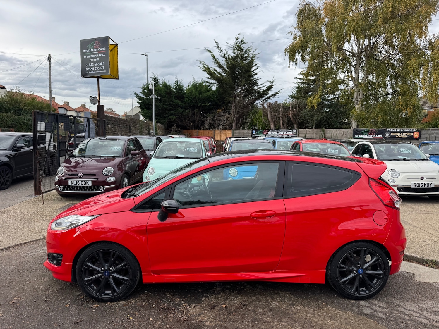 Used Ford Fiesta 2015 for sale - 76488621: Photo 2