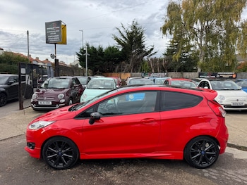 Used Ford Fiesta 2015 for sale - 76488621: Photo