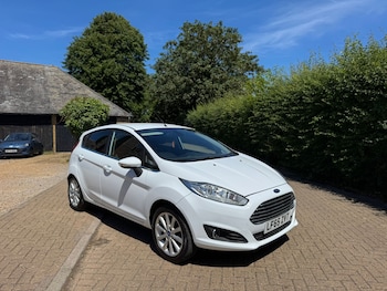 Used Ford Fiesta 2015 for sale - 75685511: Photo