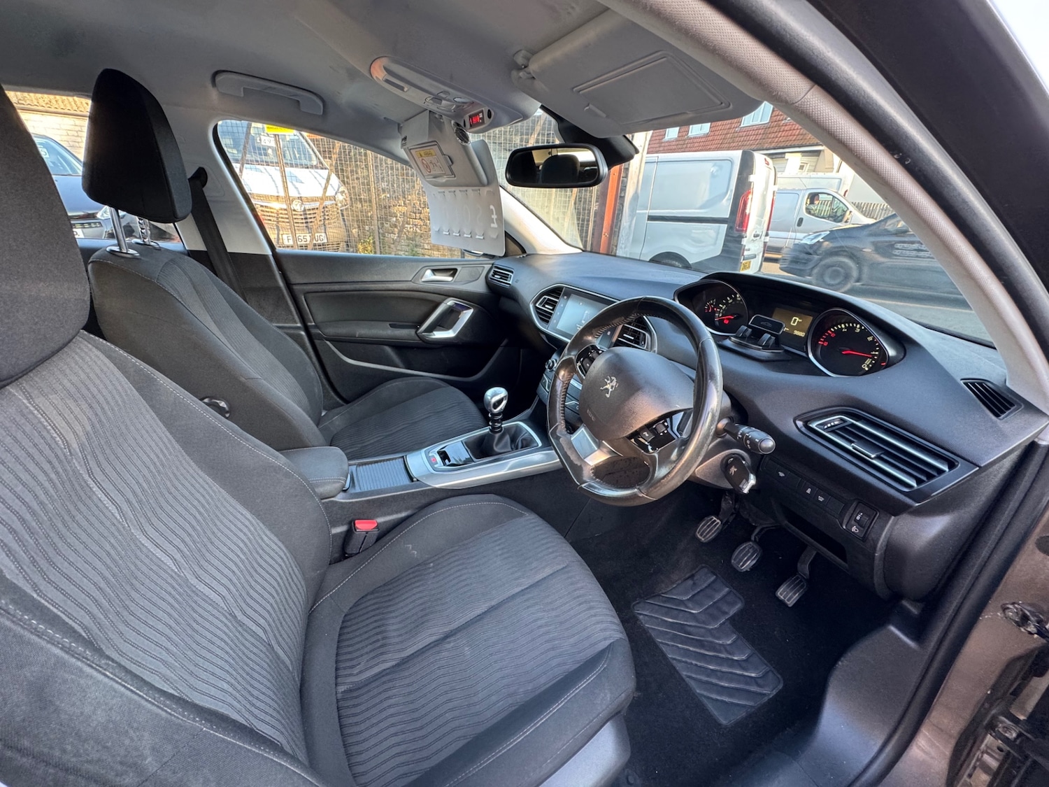 Used Peugeot 308 2015 for sale - 78057499: Photo 12