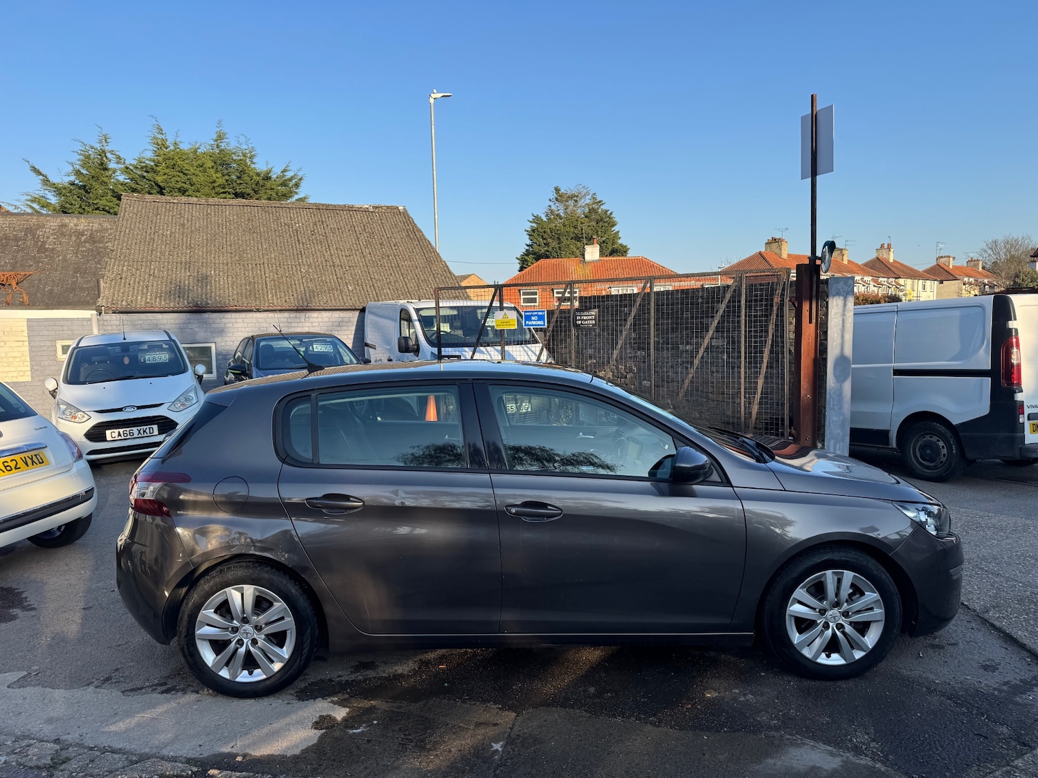 Used Peugeot 308 2015 for sale - 78057499: Photo 5