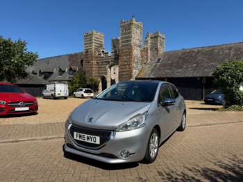 Used Peugeot 208 2015 for sale - 75130633: Photo