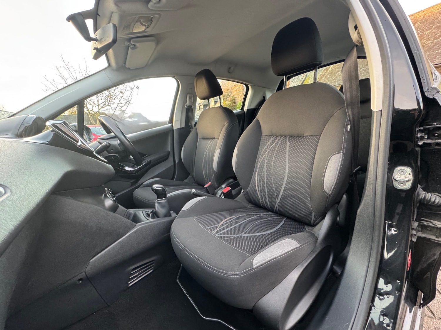 Used Peugeot 208 2014 for sale - 76791951: Photo 13