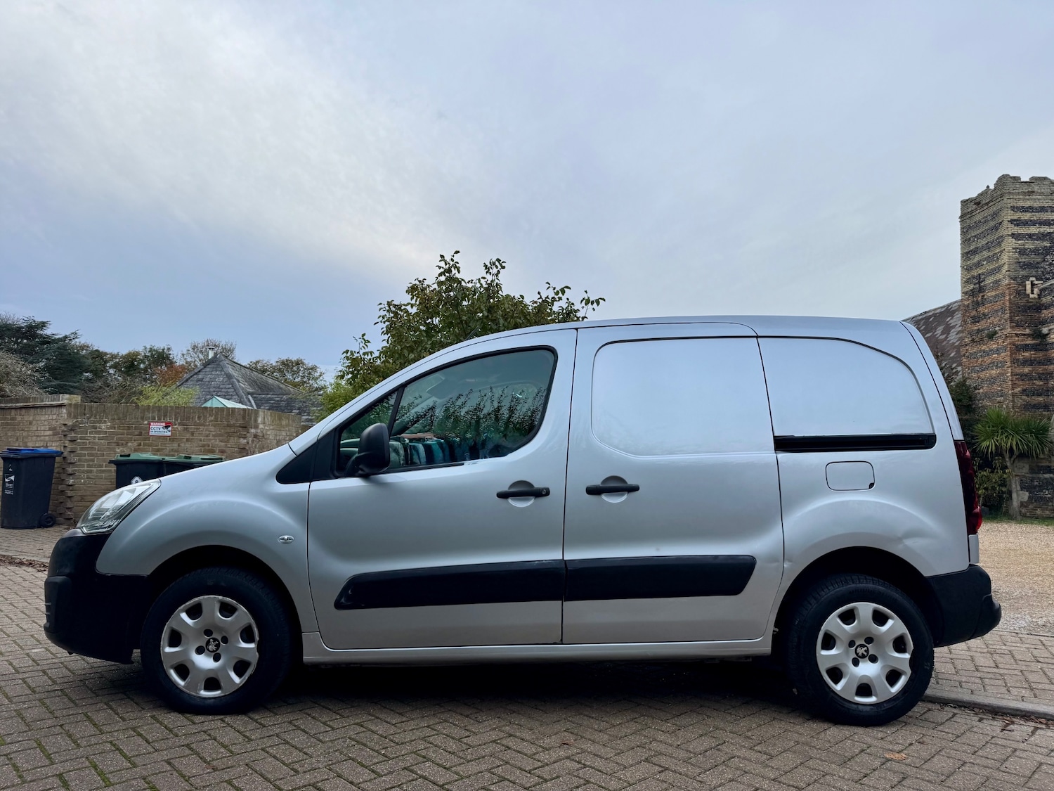 Used Peugeot Partner 2017 for sale - 76380474: Photo 3