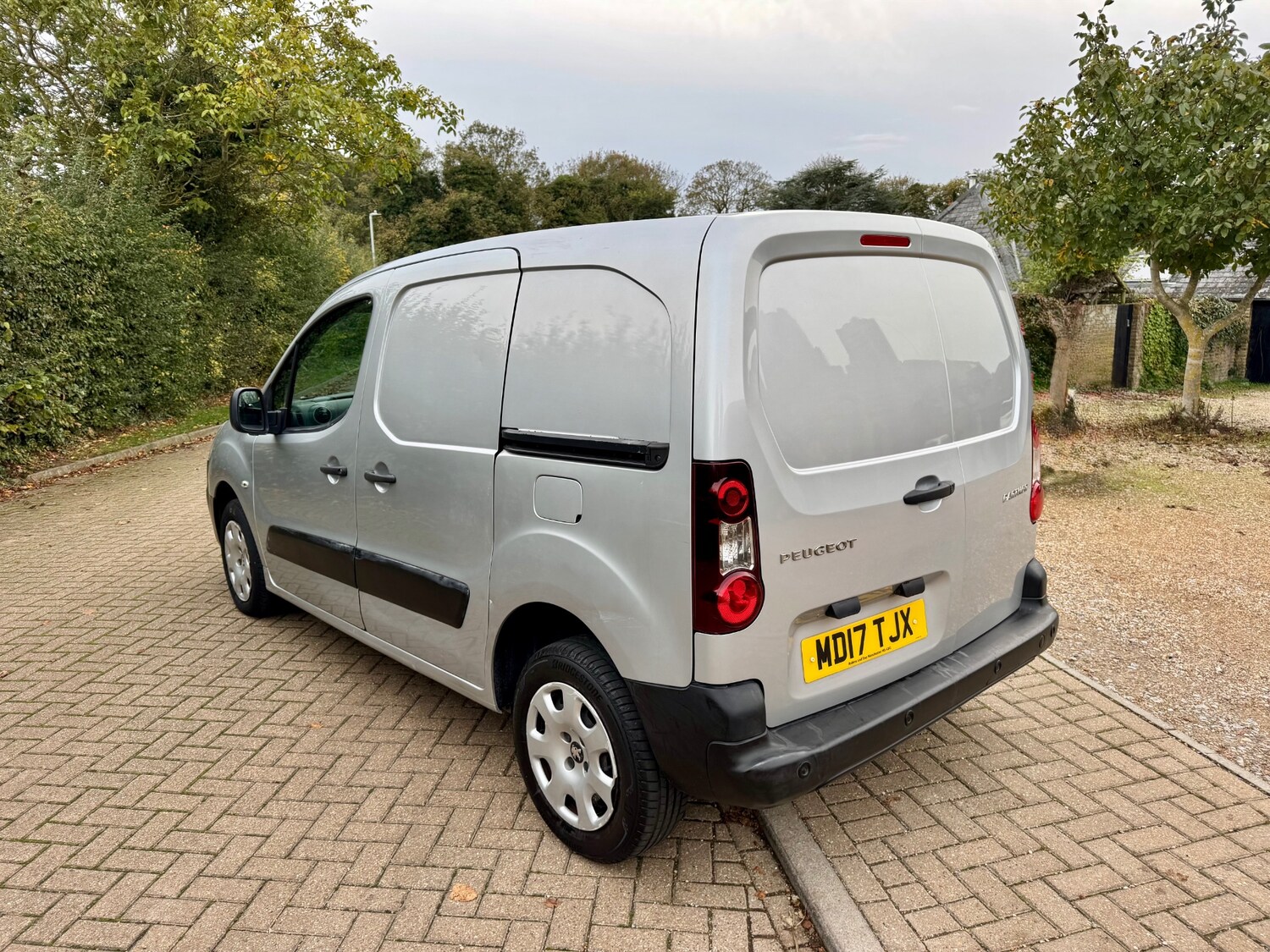 Used Peugeot Partner 2017 for sale - 76380474: Photo 8