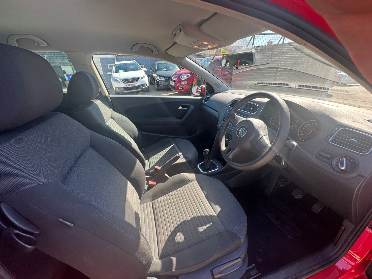 Used Volkswagen Polo 2014 for sale - 76696741: Photo 12