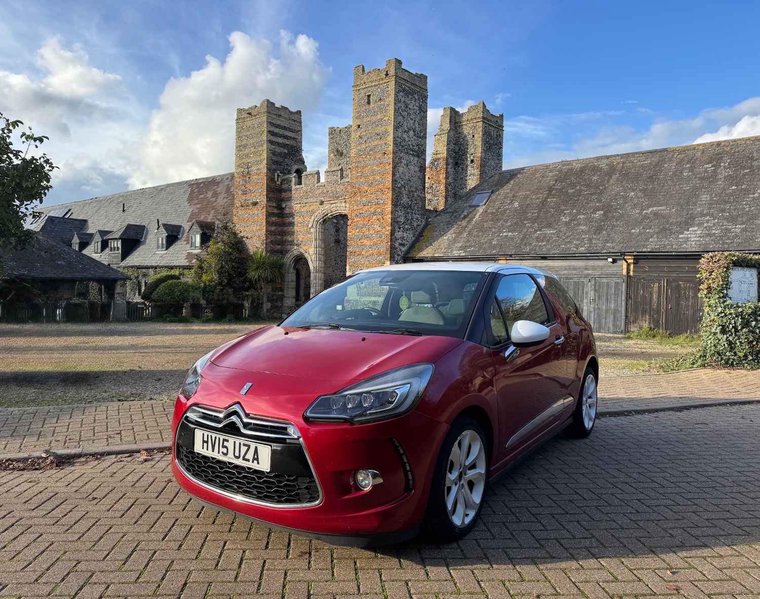 Used Citroen DS3 2015 for sale - 76346186: Photo 1
